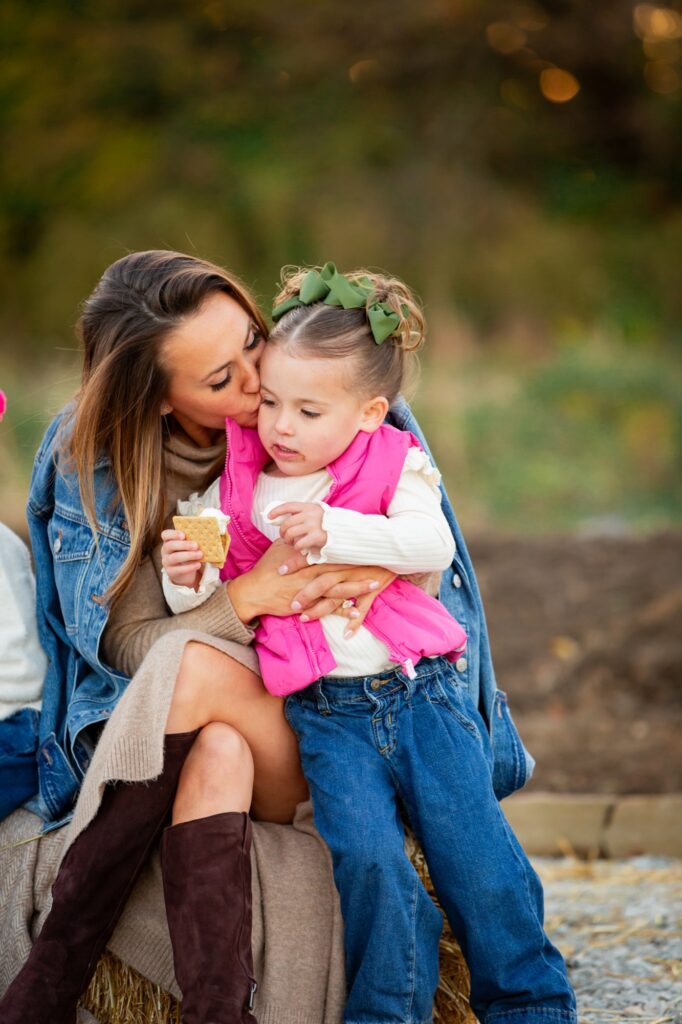 Noblesville fall mini session photographer, mom and daughter